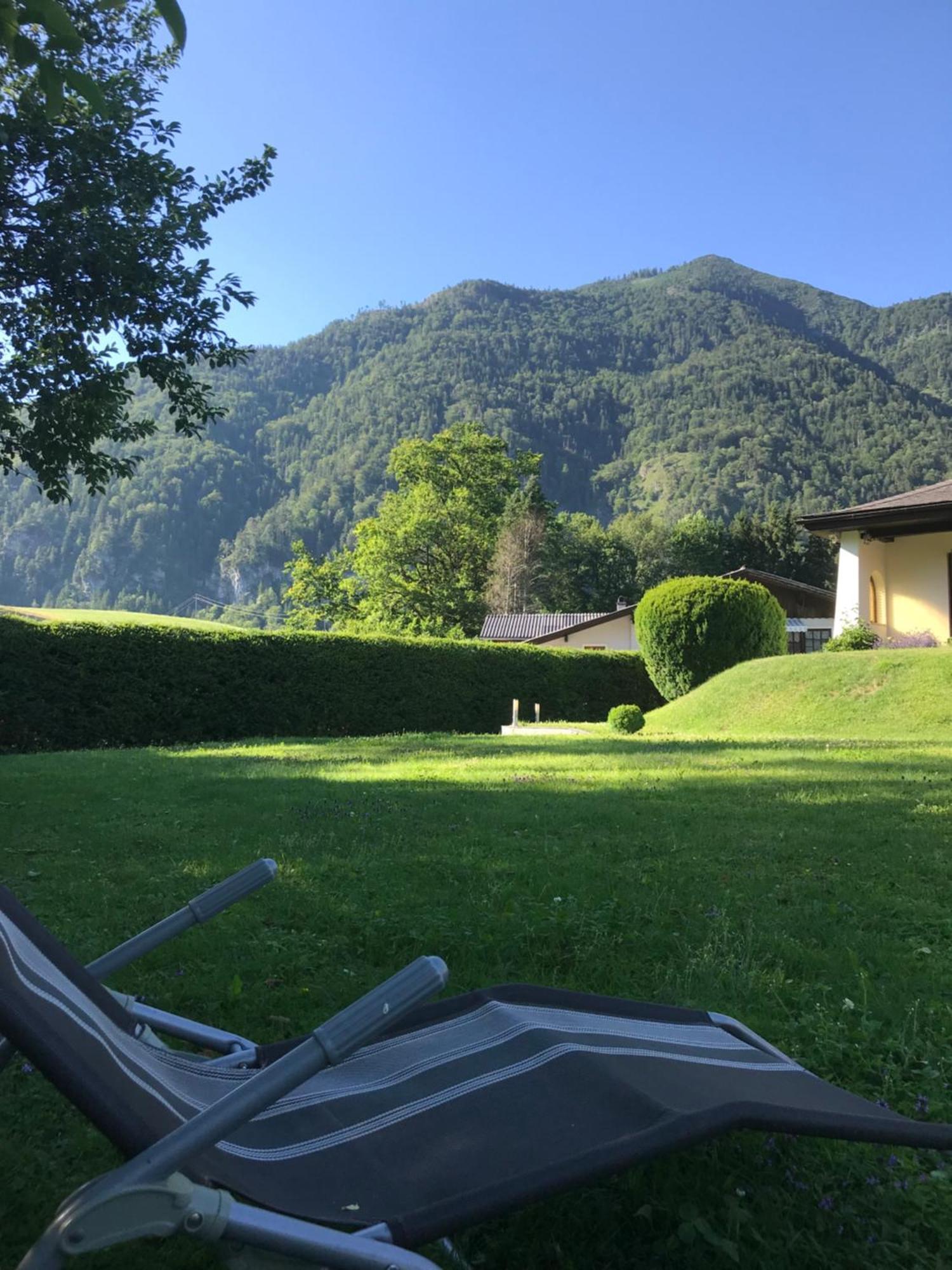 Am Golfplatz *